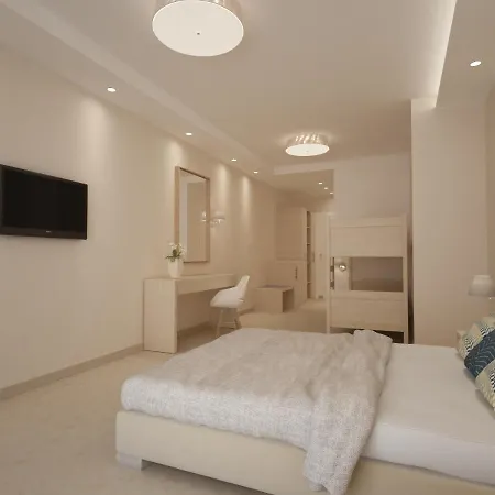 Laguna Otel 4*